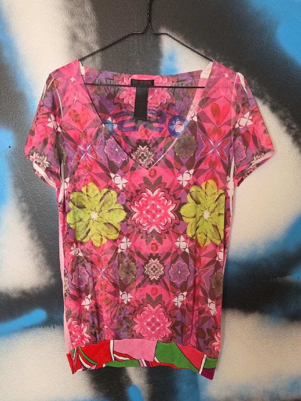 Custo Barcelona Vintage Pink Floral V-Neck Short Sleeve Tee with Green Accents